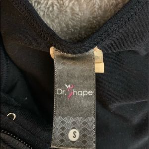 Medium compression garment